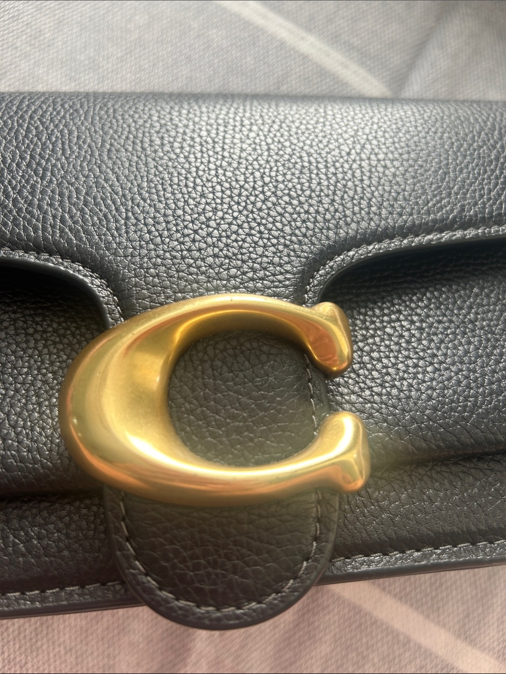 Coach Black Pebbled Leather Shoulder Bag with Gold 'C' Accent tabby 26 - Picture 2 of 16